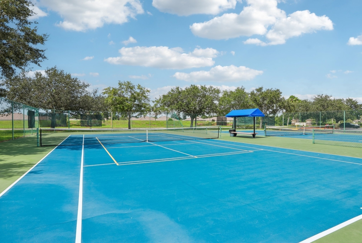 Tennis and pickleball courts at the Key Vista community in Holiday FL 34691