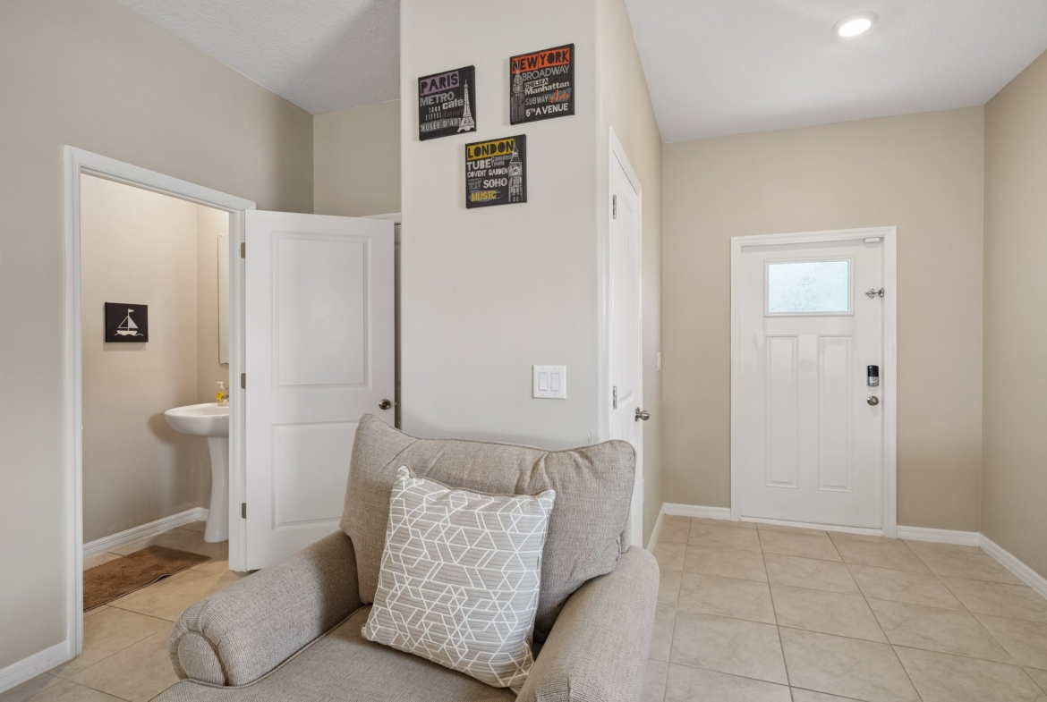 5111 Forum Blvd, Holiday FL end-unit townhome for sale - photo 11