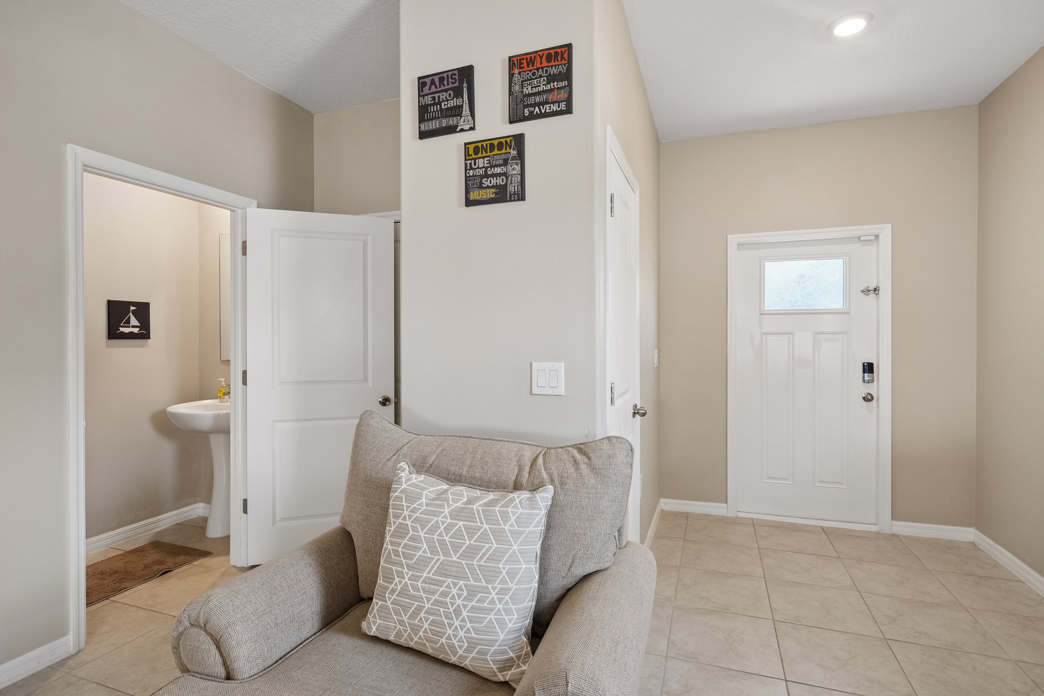 5111 Forum Blvd, Holiday FL end-unit townhome for sale - photo 11