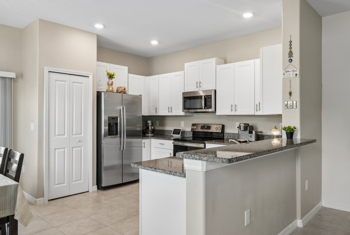 5111 Forum Blvd, Holiday FL end-unit townhome for sale - photo 18