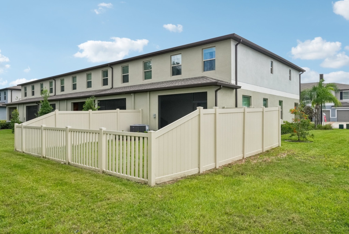 5111 Forum Blvd, Holiday FL end-unit townhome for sale - photo 46
