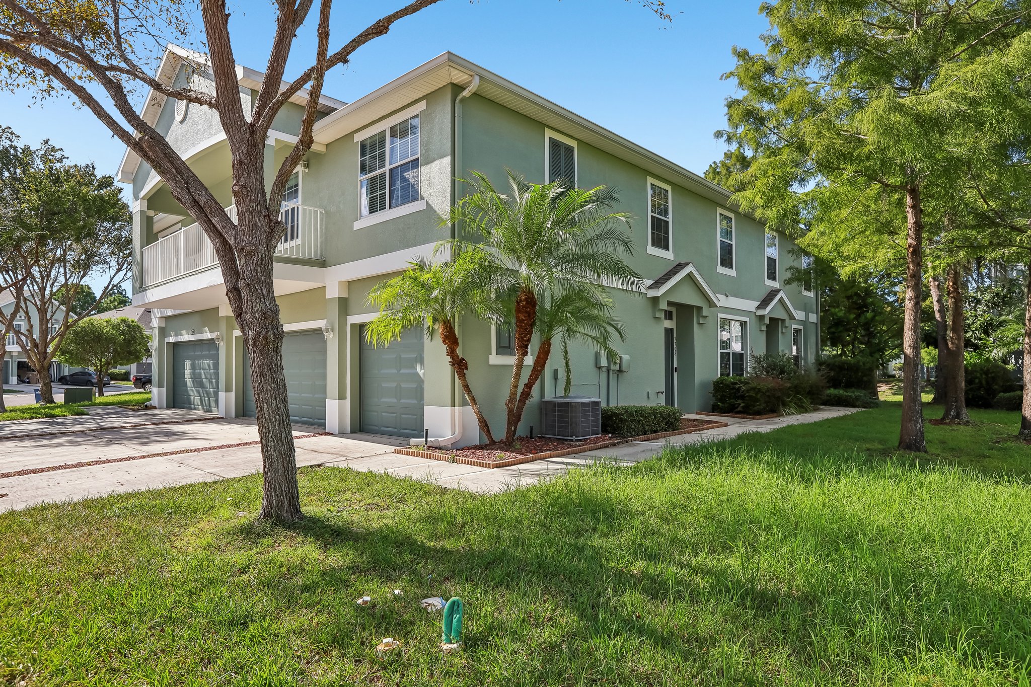 7703 Red Mill Cir, New Port Richey FL end-unit townhome for sale - photo 3