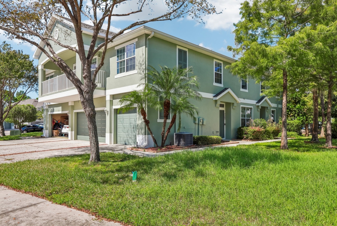 7703 Red Mill Cir, New Port Richey FL end-unit townhome for sale - photo 12