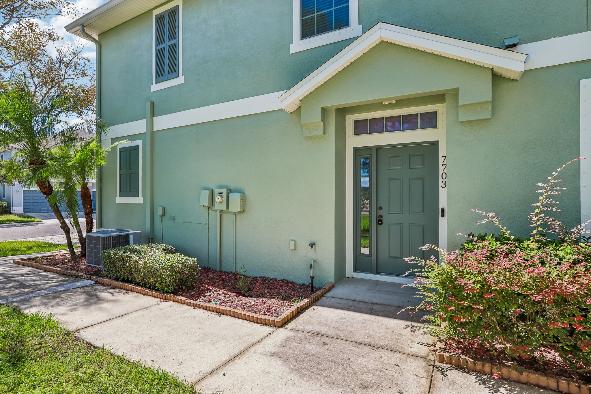 7703 Red Mill Cir, New Port Richey FL end-unit townhome for sale - photo 16