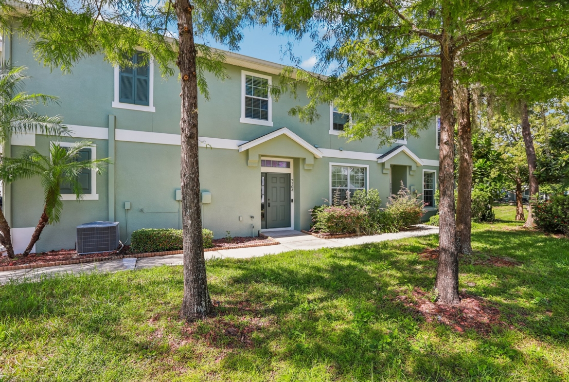 7703 Red Mill Cir, New Port Richey FL end-unit townhome for sale - photo 17