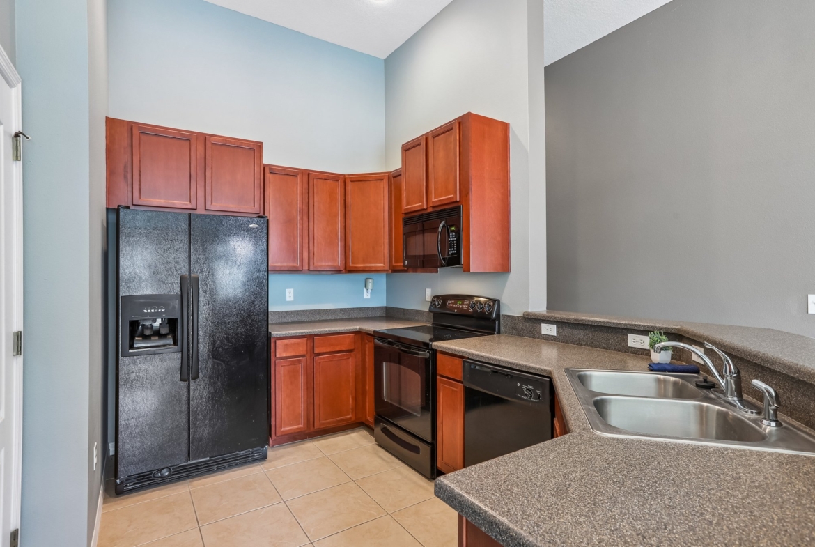 7703 Red Mill Cir, New Port Richey FL end-unit townhome for sale - photo 29