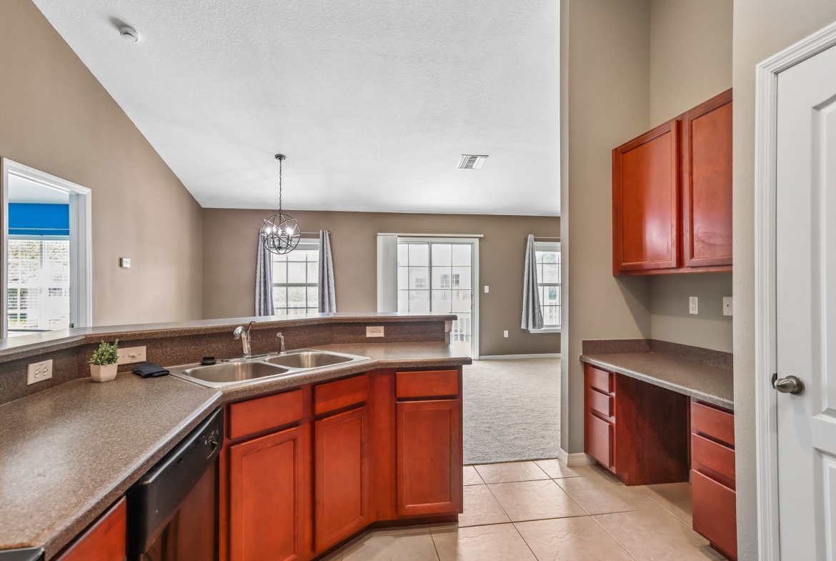 7703 Red Mill Cir, New Port Richey FL end-unit townhome for sale - photo 31